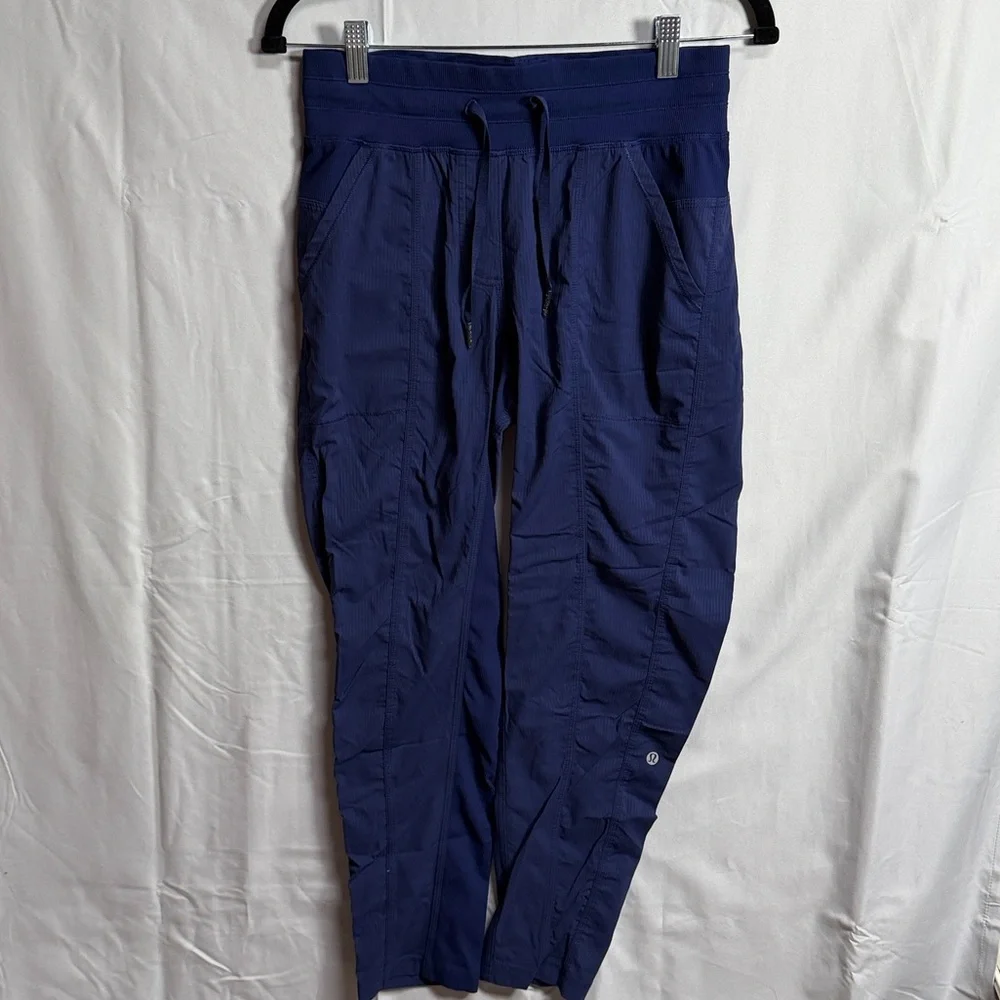 Lululemon Street To Studio Pant II Size: 6 Hero Blue